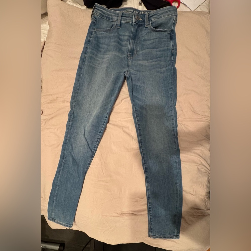 AMERICAN EAGLE NEXT LEVEL STRETCH SKINNY JEANS